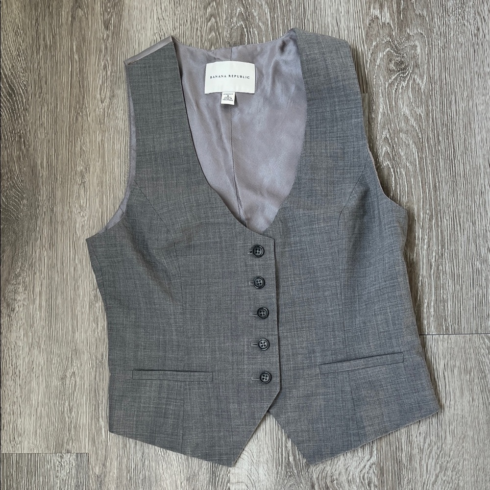 Banana Republic Wool Buttoned Vest EUC